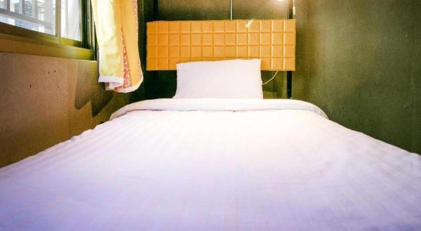 Oyo 505 Ente Space Hostel Bangkok Extérieur photo